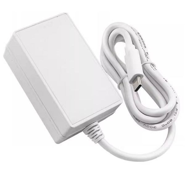 Adaptador de alimentación para Raspberry Pi 5. 5V, 27W. USB tipo C