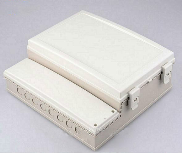 Caja Plástica Impermeable Blanca 301mm x 291mm x 120mm