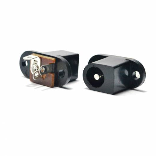 Jack DC plástico para chasis 2.5mm