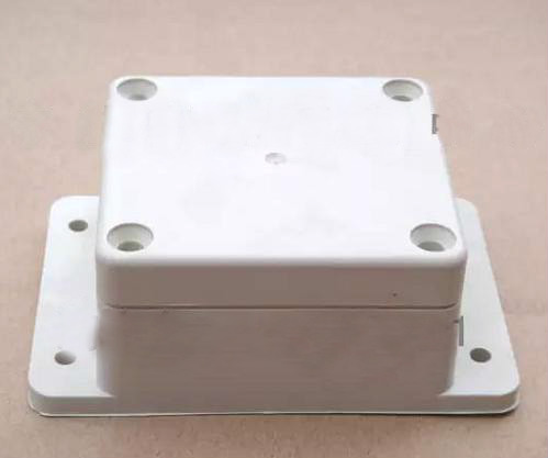 Caja plástica impermeable 65x58x35mm