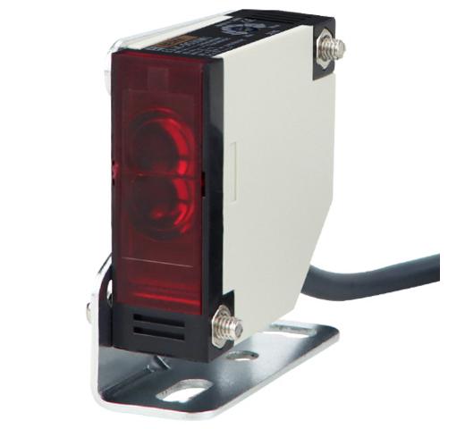 [BERM-E3JK-DS30M1] Sensor infrarrojo de reflexión difusa  24V-220V