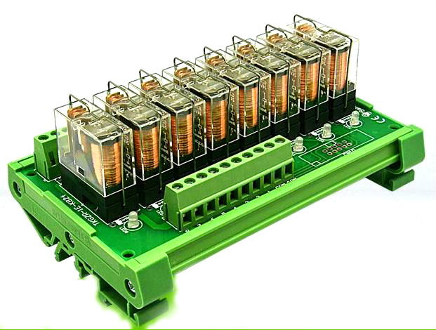 Tarjeta de salida para PLC con relé Omron de 24V 8 canales Activación en Bajo o Alto