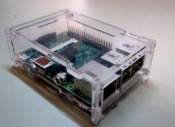 Caja para Raspberry Pi 3 en Acrílico