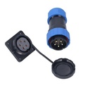 Conector impermeable de 5 pines para chasis