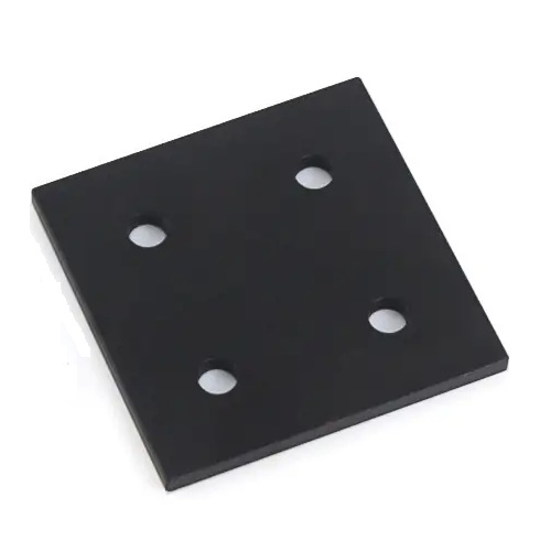 Plato de unión para perfil 4040. 4 orificios. Negro