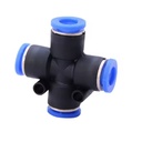 Acople rápido en cruz para tubo de aire de 4mm. PZA