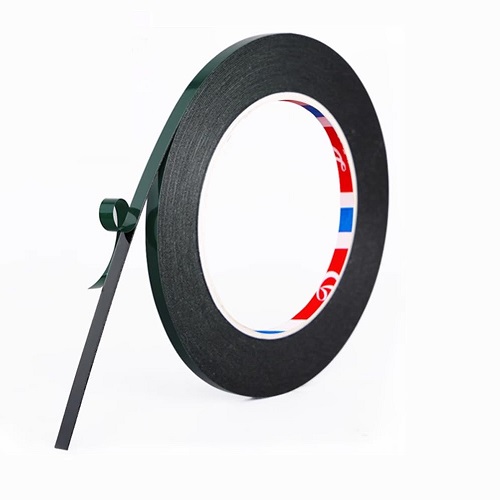 Cinta adhesiva de espuma de doble cara. Ancho: 2mm