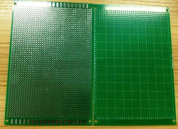 Circuito Impreso Universal 10cm x 15cm Fibra de Vidrio