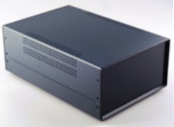 Caja metálica, panel plástico 220x120x325mm