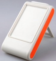 Caja plástica para equipo portátil, 141x76x28mm