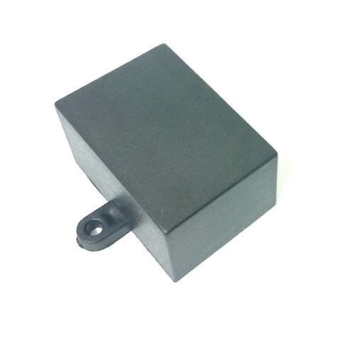 Caja plástica con aleta 5x4x3cm